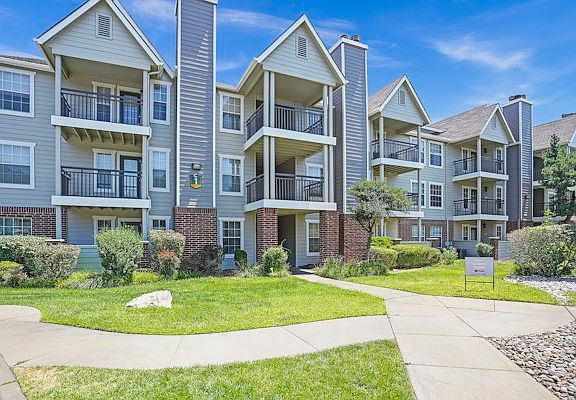 2nd image of 1010 N Ridge Rd APT 405