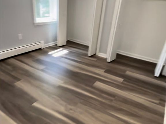 2nd image of 90 Richmond Hill Ave #90