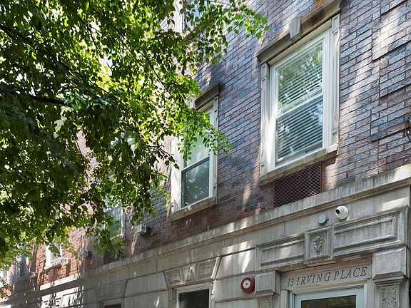 5th image of 13 Irving Pl APT 3B