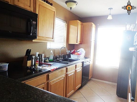 2nd image of 12 Topaz Ln
