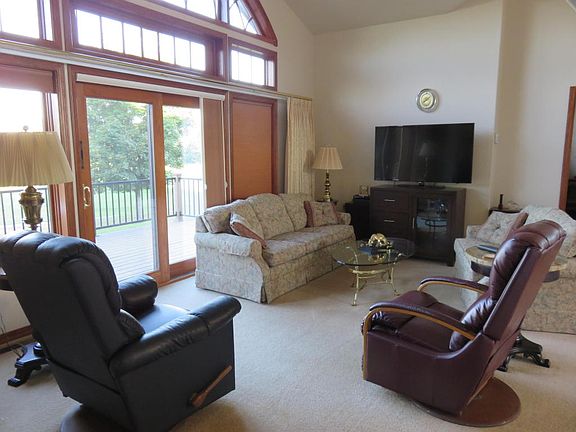 5th image of 213 Eagle Dr