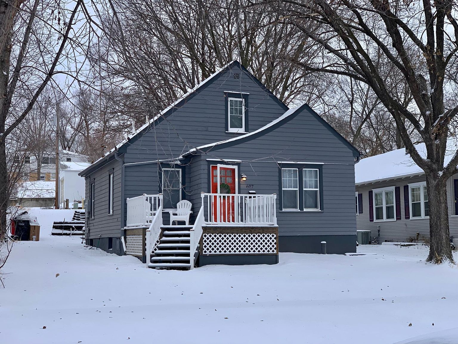 607 Green St, Yankton, SD 57078 Zillow