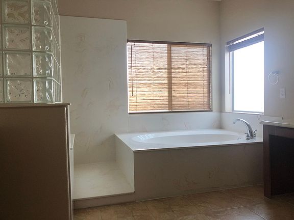 3rd image of 8722 Moreno Mountain Ave