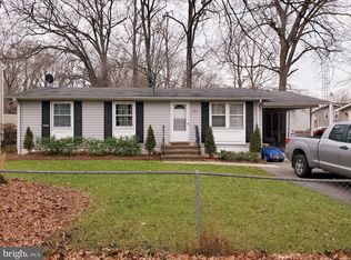 8 Boxwood Rd, Annapolis, MD 21403