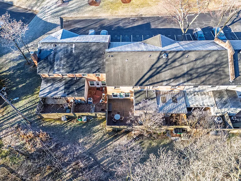 8418 Knights Bridge Rd — Photo 33