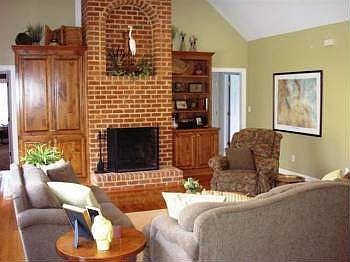 1st image of 3124 Parkside Ln