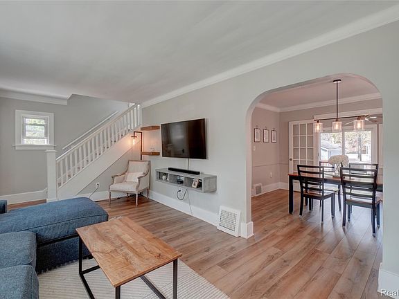 5th image of 59 Wellesley Dr