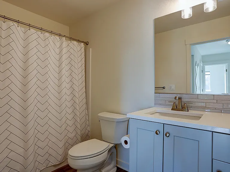 2582 NE Purcell Blvd — Photo 12