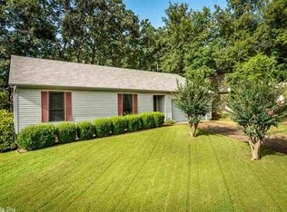 12117 Pleasant Tree Dr, Little Rock, AR 72211