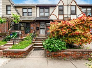 6790 Clyde St, Flushing, NY 11375