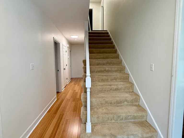 3 Colonial Pines Cir — Photo 2