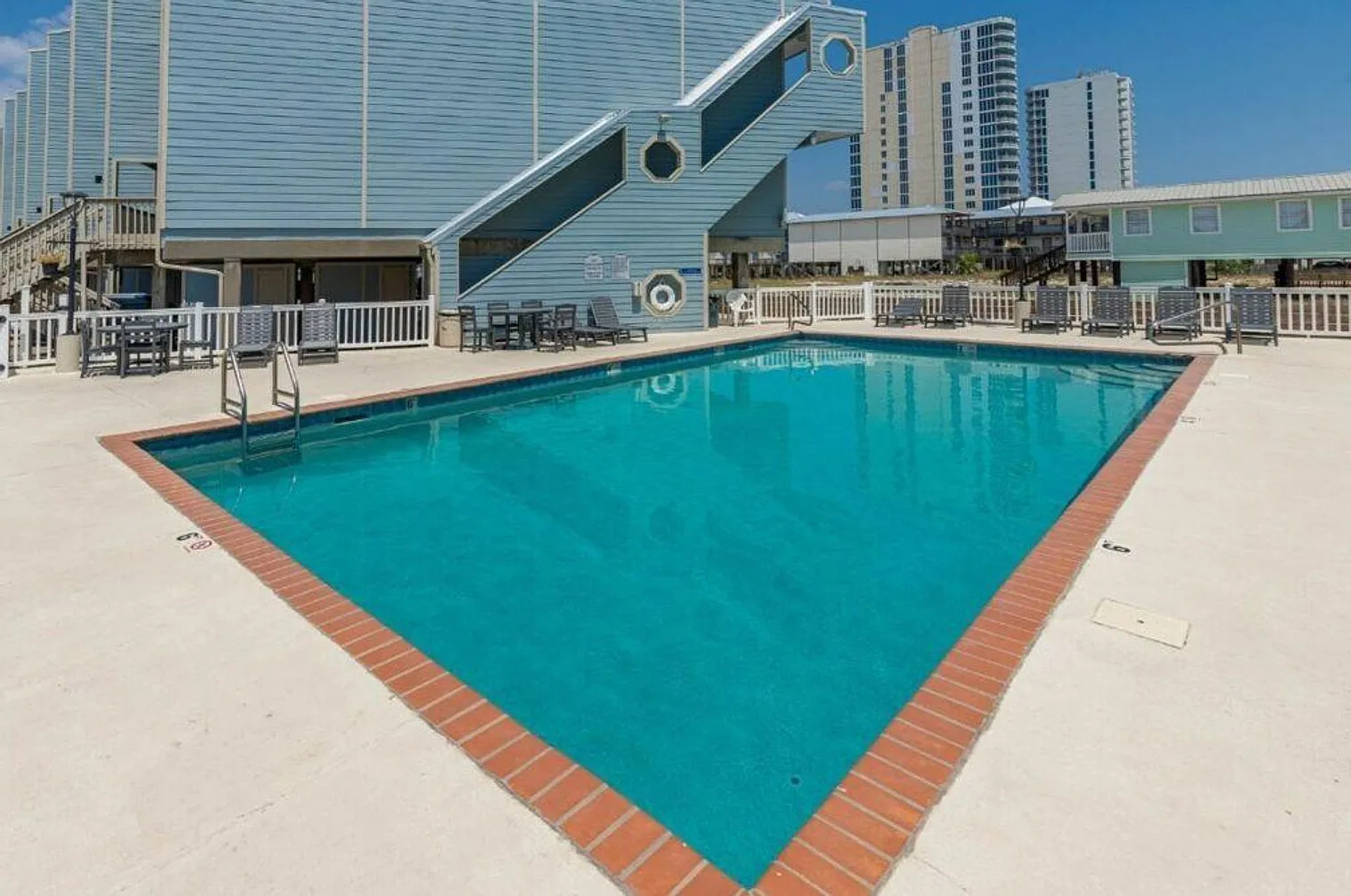 1 bed, 2.0 bath, 699 sqft, $2,520 — Photo 4