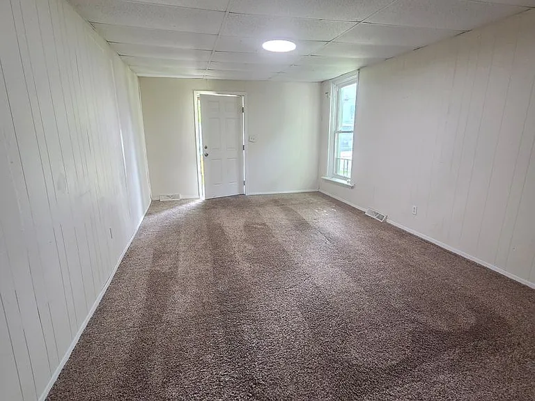 2402 East Ave #1 — Photo 3