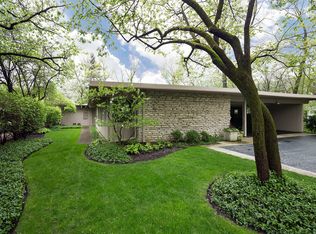 970 Brittany Rd, Highland Park, IL 60035