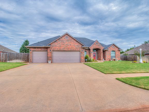 4th image of 1313 Continental Way