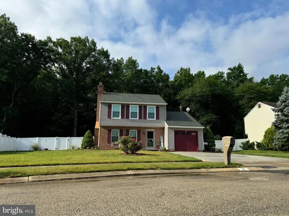 19 Hartsdale Ln, Sicklerville, NJ 08081