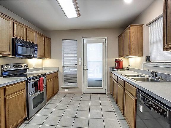 3rd image of 209 Lake Wichita Dr