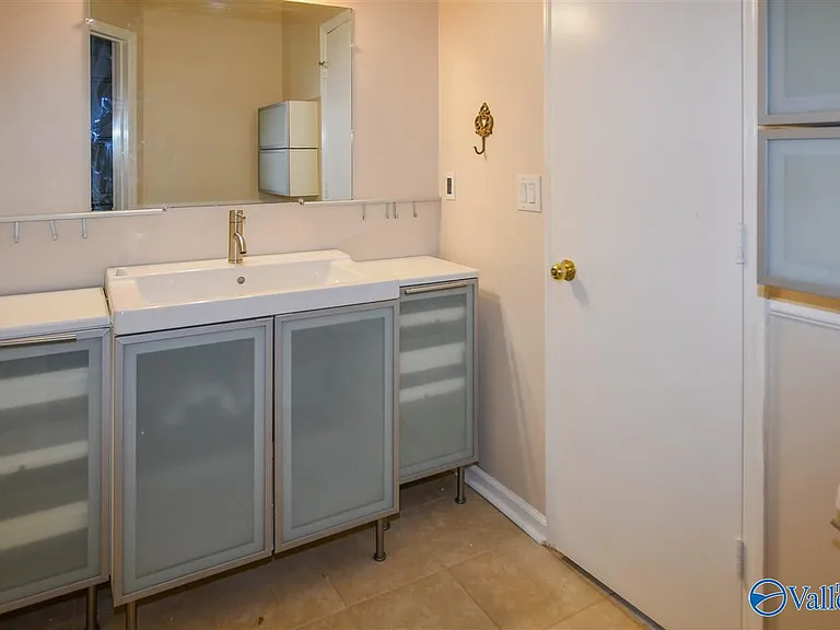106 Vistawood Ct — Photo 14