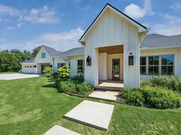 4052 Kuykendall Rd, Bellville, TX 77418