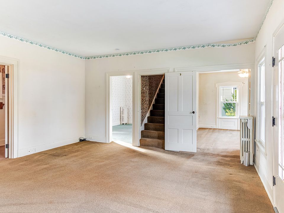 415 S Walnut St, photo 5