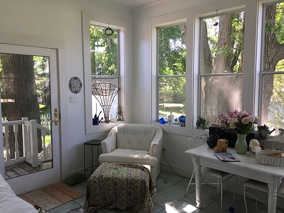 Sunroom off kitchen