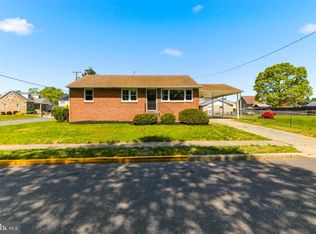 157 S Poplar St, Gibbstown, NJ 08027