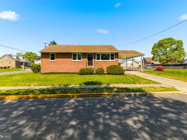 157 S Poplar St, Gibbstown, NJ 08027