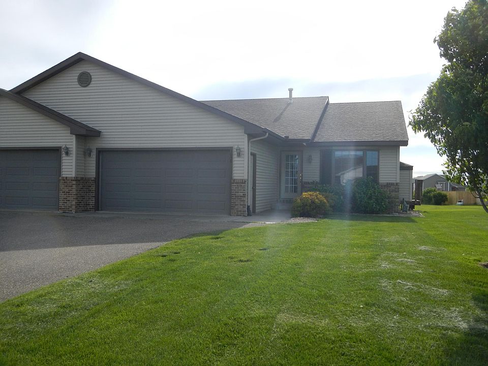 1st image of 1050 Tamarack Pl