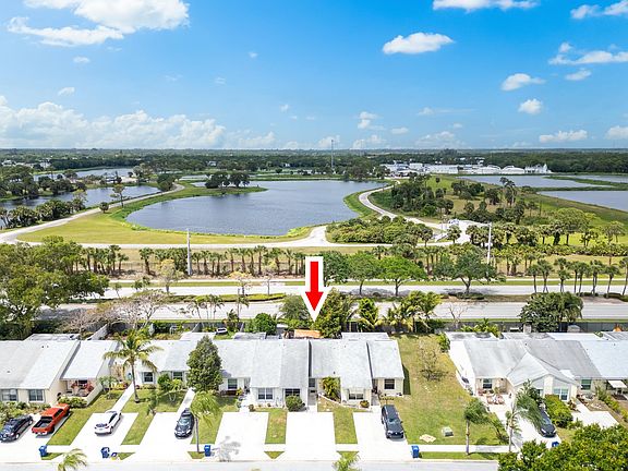 2nd image of 252 Palmetto Court