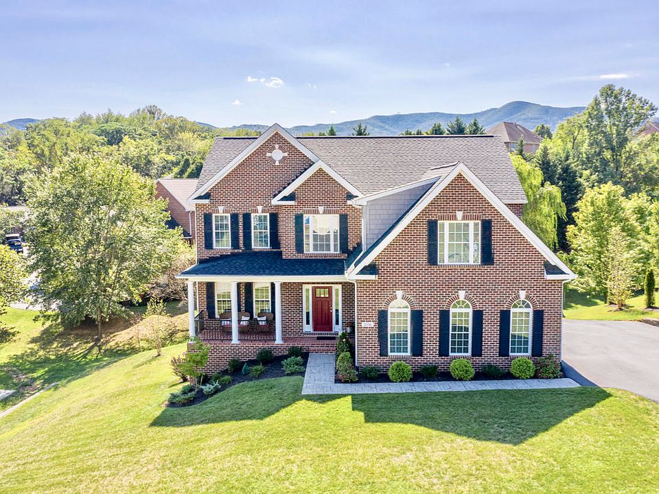 1st image of 206 Baier Dr