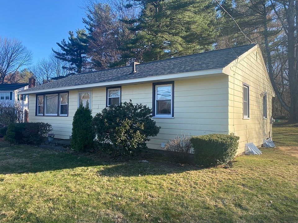2nd image of 36 Maple St