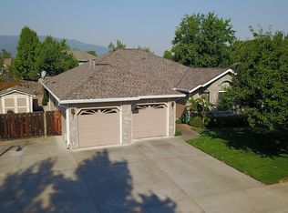 270 Vincent Ct, Central Pt, OR