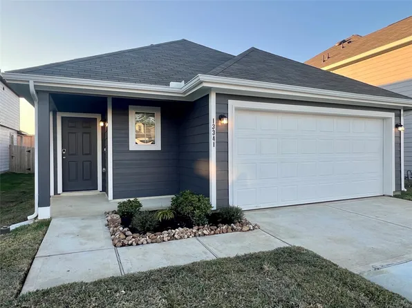 13341 Burbot Dr, Conroe, TX 77384