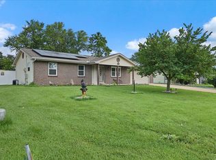 2413 Debra Dr, High Ridge, MO 63049