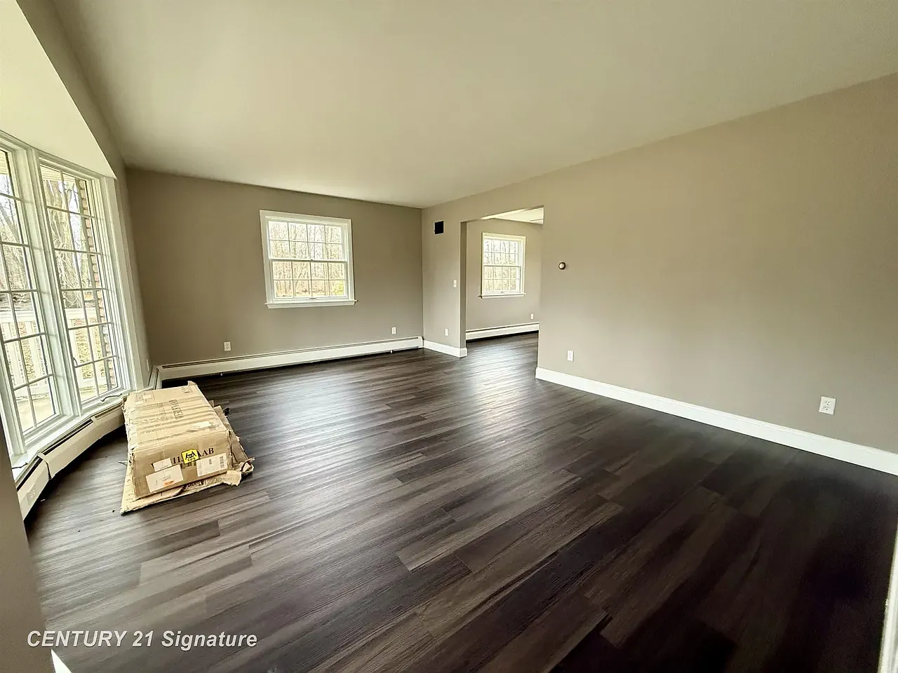3 bed, 2711 sqft, $2,200 — Photo 4