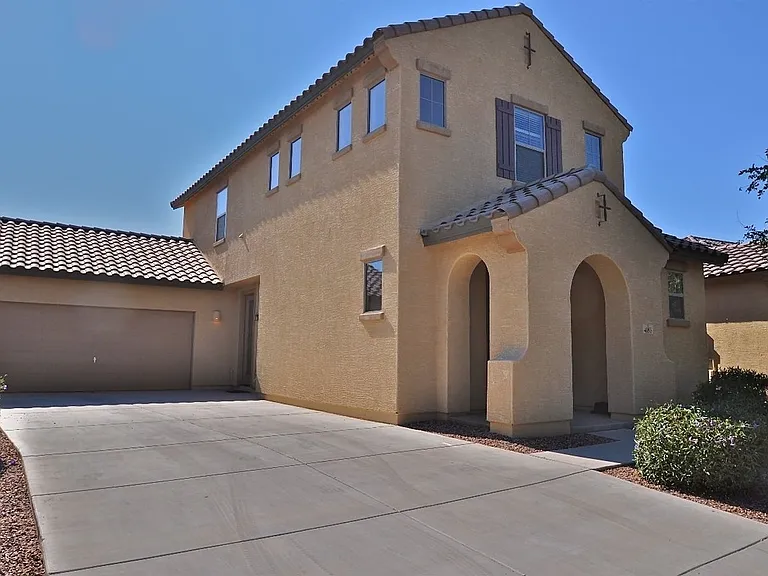 4185 E Woodside Ct — Photo 1
