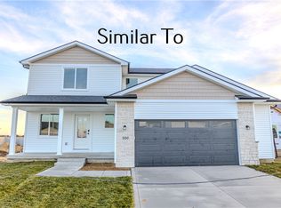 320 NW Horan Ct, Waukee, IA 50263