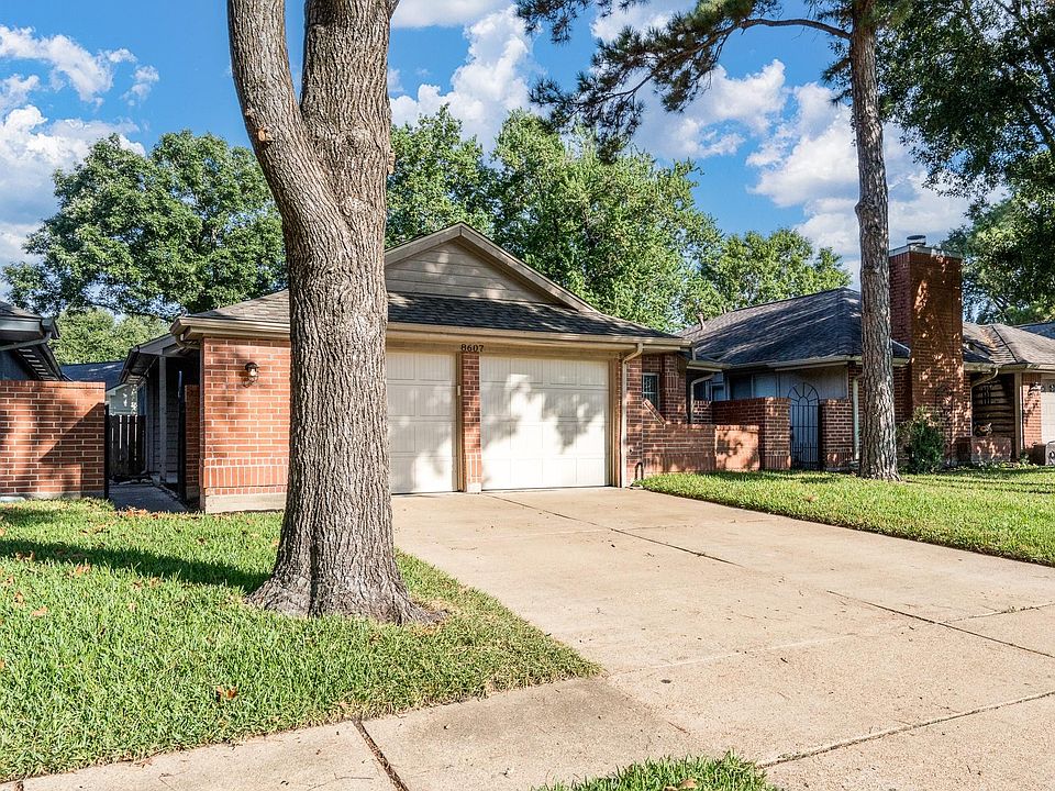 1st image of 8607 Laurel Trails Dr