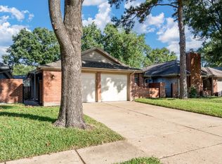 8607 Laurel Trails Dr, Houston, TX 77095