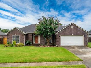 2402 Lancashire Ln, Cabot, AR 72023