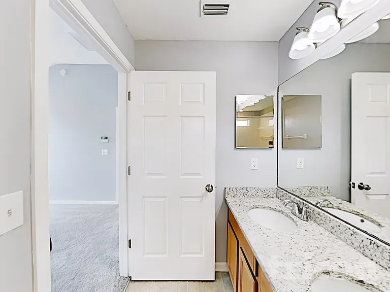 6830 Shoreline Ln — Photo 9