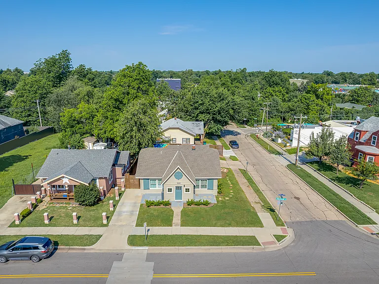 1521 N Blackwelder Ave — Photo 45
