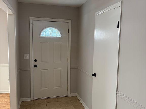 2nd image of 3823 Chris Dr