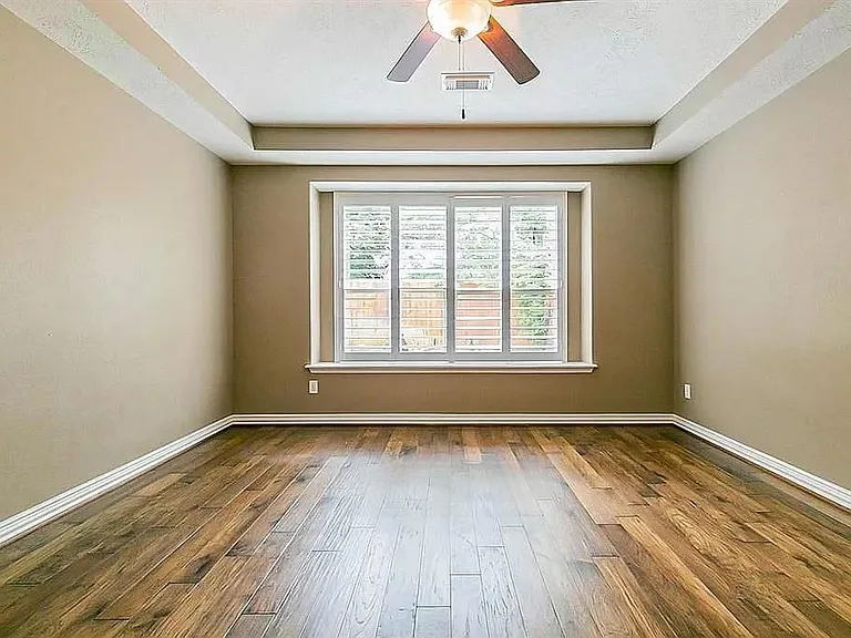5823 Centennial Glen Dr — Photo 30