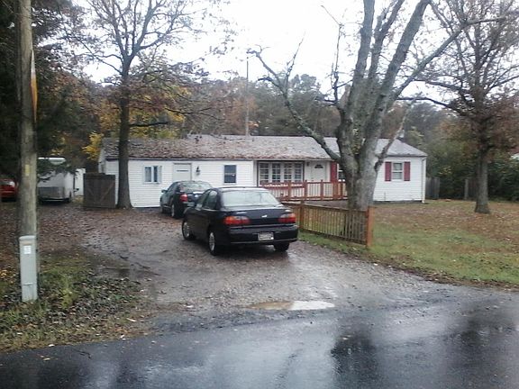 2nd image of 22682 Eskridge Rd