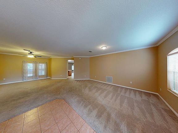 2nd image of 20 Rymsen Ln