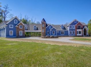 15 Spring Hunter Ct, Green Twp., NJ 07821