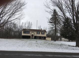 1190 Whitney Rd, Ontario, NY 14519