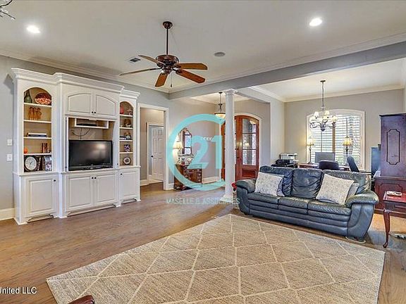 5th image of 1229 Woodberry Dr