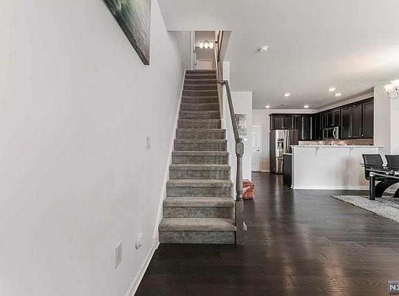 3rd image of 1 Kennedy Ln